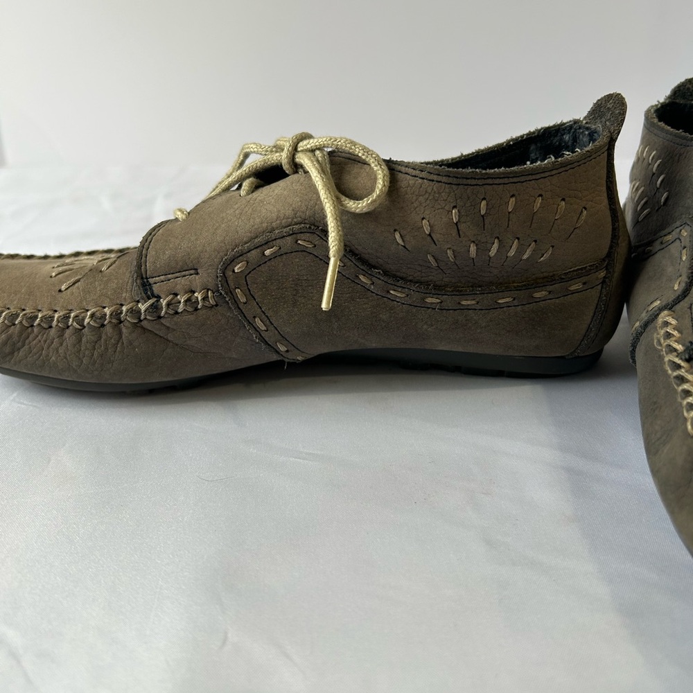 Hush puppies Vintage Leather Moccasins With Aztec Inspired Lining 8.5 - Picture 3 of 9